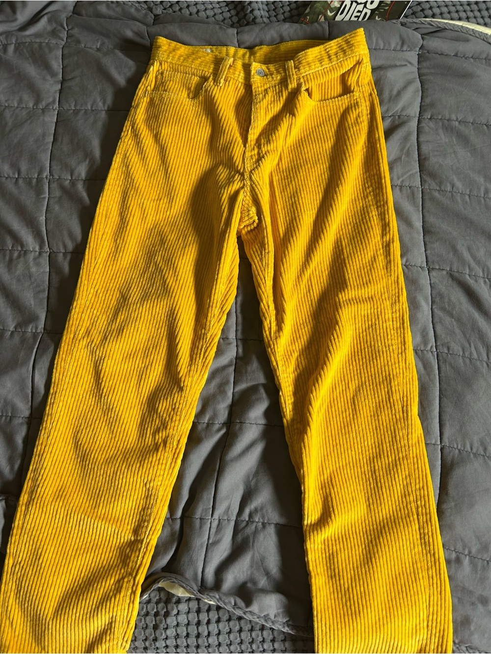 Levi’s X Simpsons Yellow corduroys size 31w32L